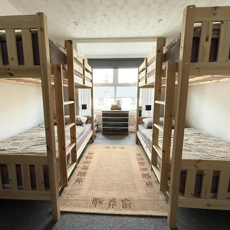 Breakers Guest house