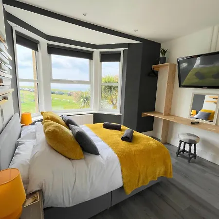 Guest house Breakers 3*